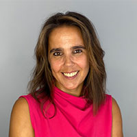 Dr. Sofia Almeida